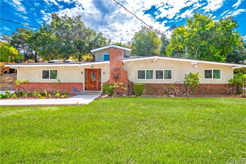 635 Los Cerritos Road - Photo 1