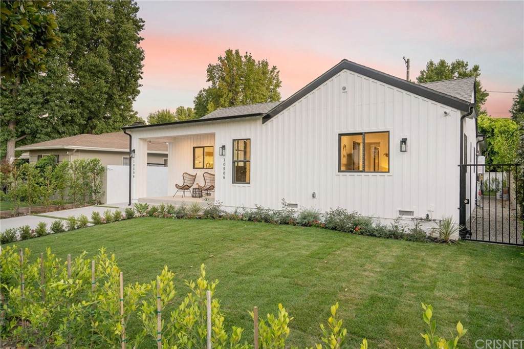 10506 Bloomfield Street - Photo 1