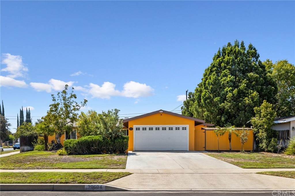 20604 Mandell Street - Photo 1