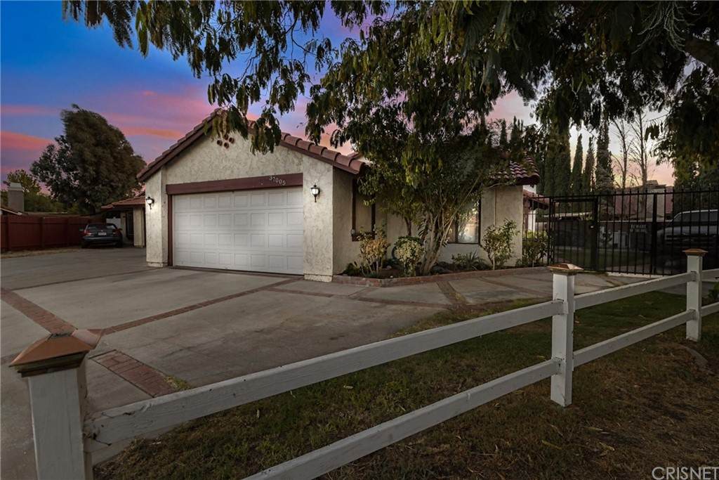 37005 Justin Court - Photo 1