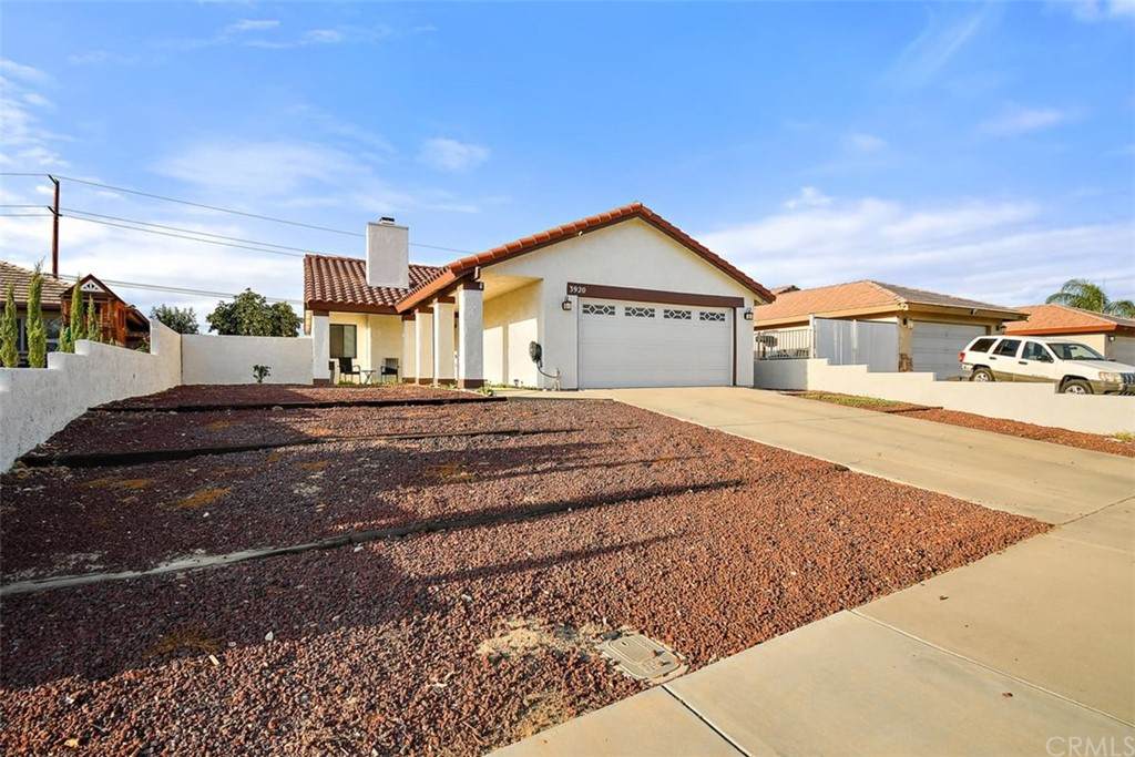 3920 Roxbury Drive - Photo 1