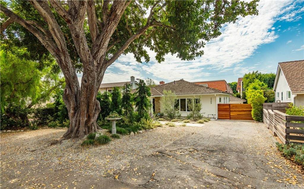 2305 Via Rivera - Photo 1