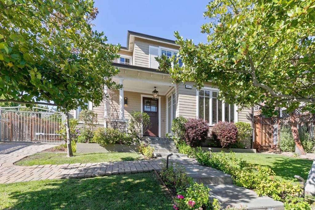 1417 Cabrillo Avenue - Photo 1