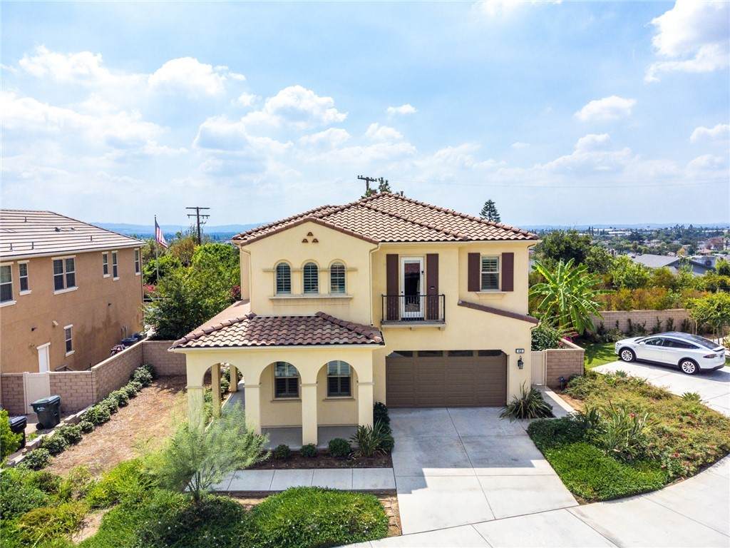 612 Vosburg Drive - Photo 1