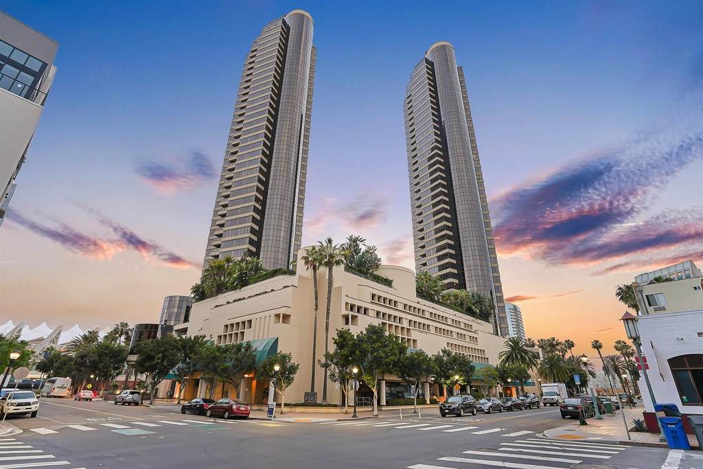 200 Harbor Dr - Photo 1