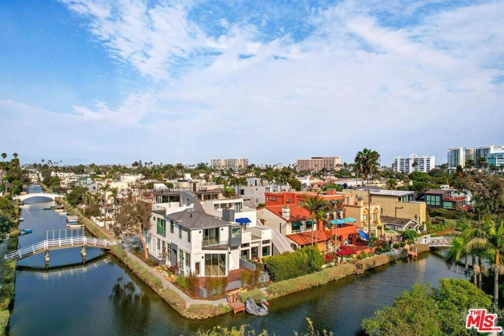 2402 Grand Canal - Photo 1