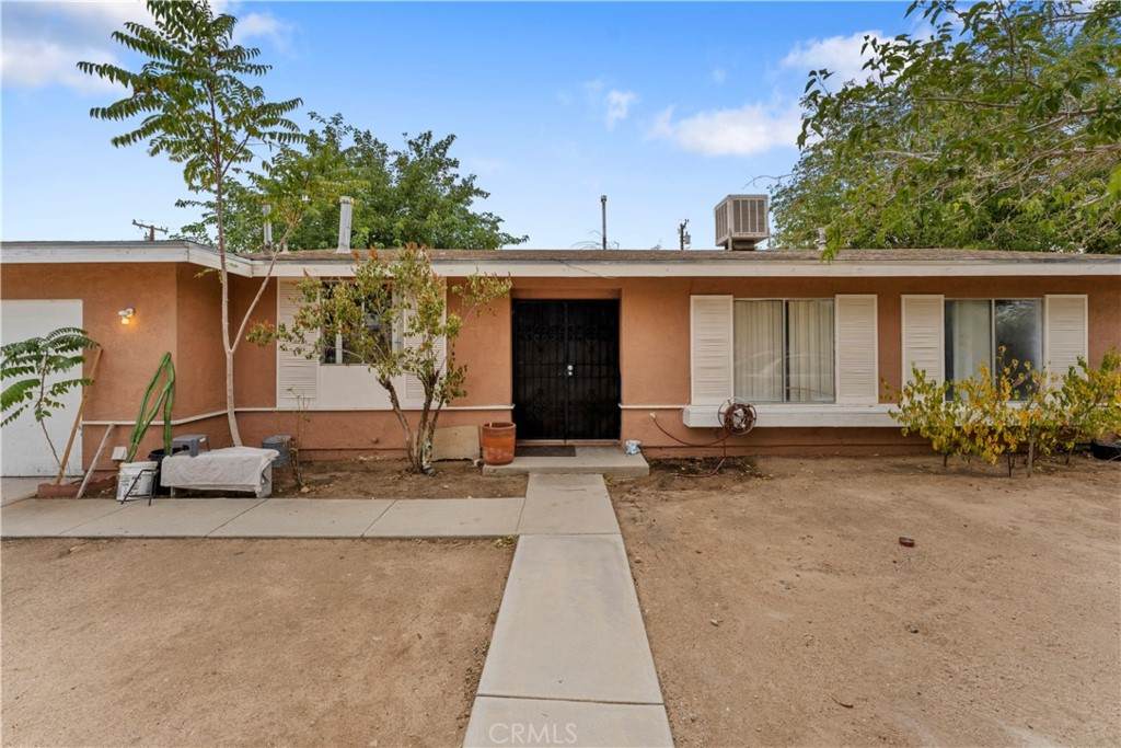 16201 Chestnut Street - Photo 1