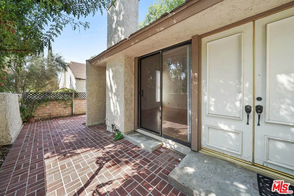 6121 Shoup Avenue - Photo 1