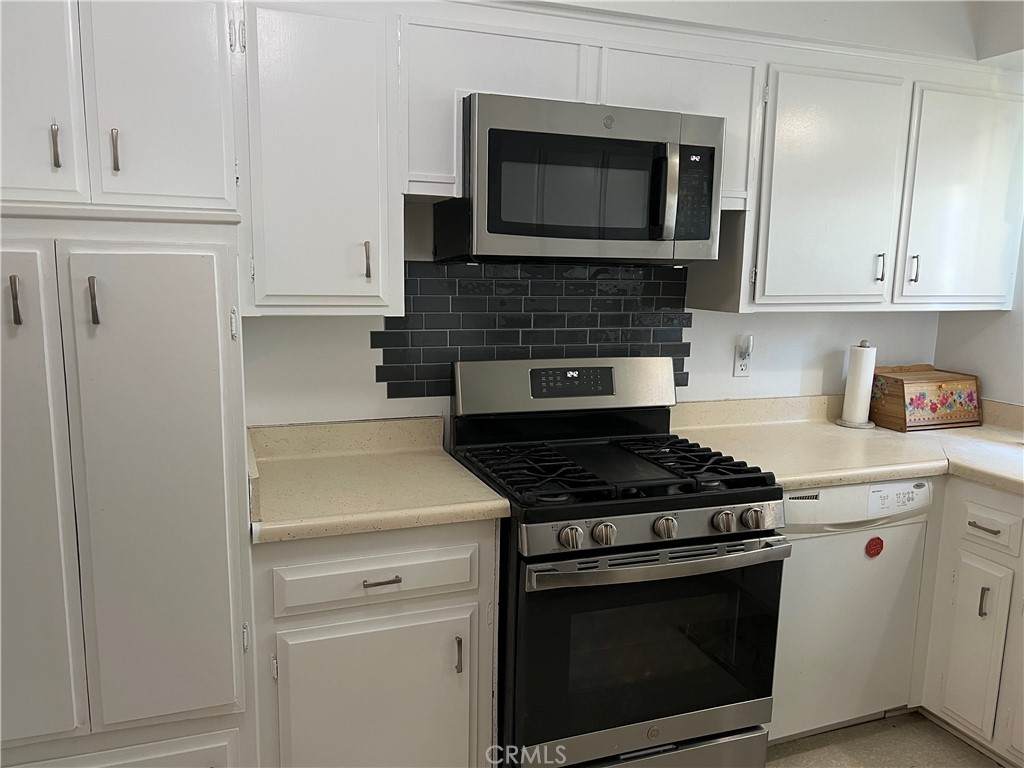 1919 Sherry Lane - Photo 1
