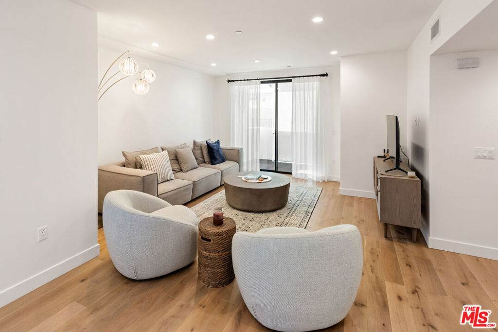 1515 Holt Avenue - Photo 1