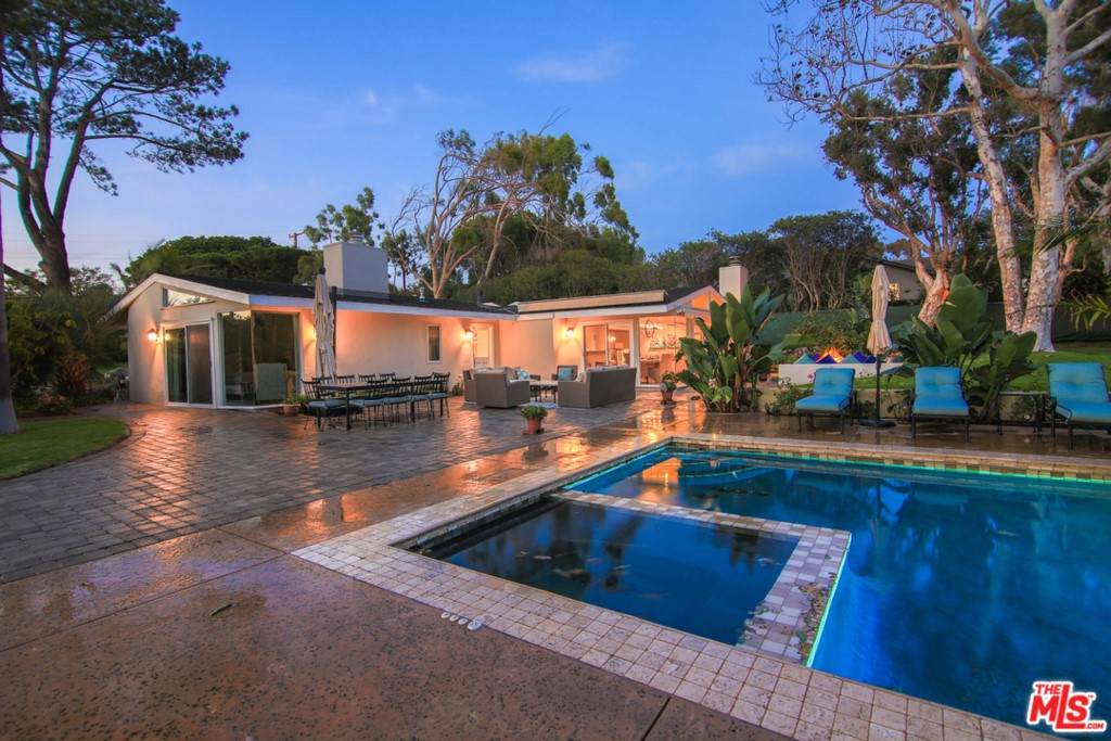 29260 Sea Lion Place - Photo 1