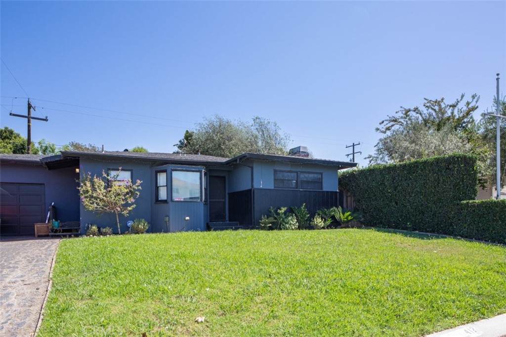 412 Saint Andrews Road - Photo 1