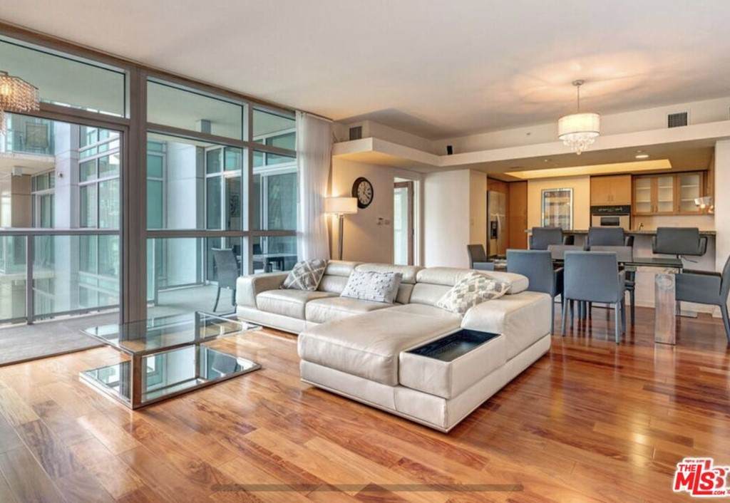 13700 Marina Pointe Drive - Photo 1