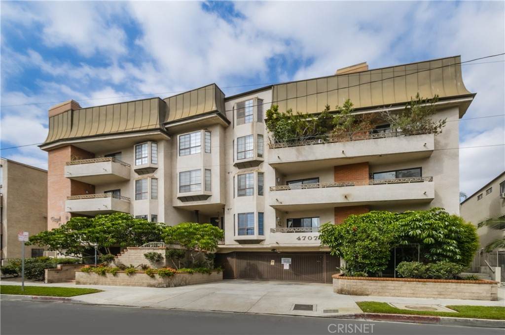 4707 Willis Avenue - Photo 1