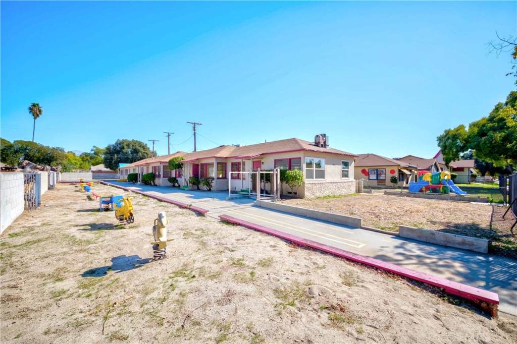 1705 Sierra Way - Photo 1
