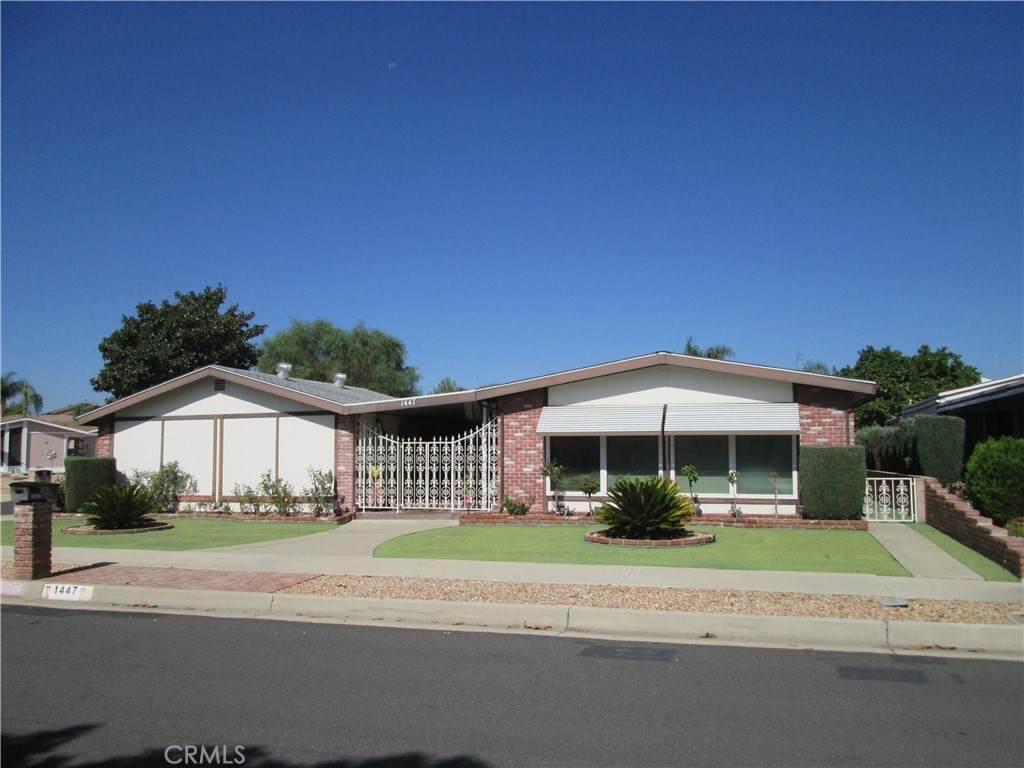 1447 Brentwood Way - Photo 1