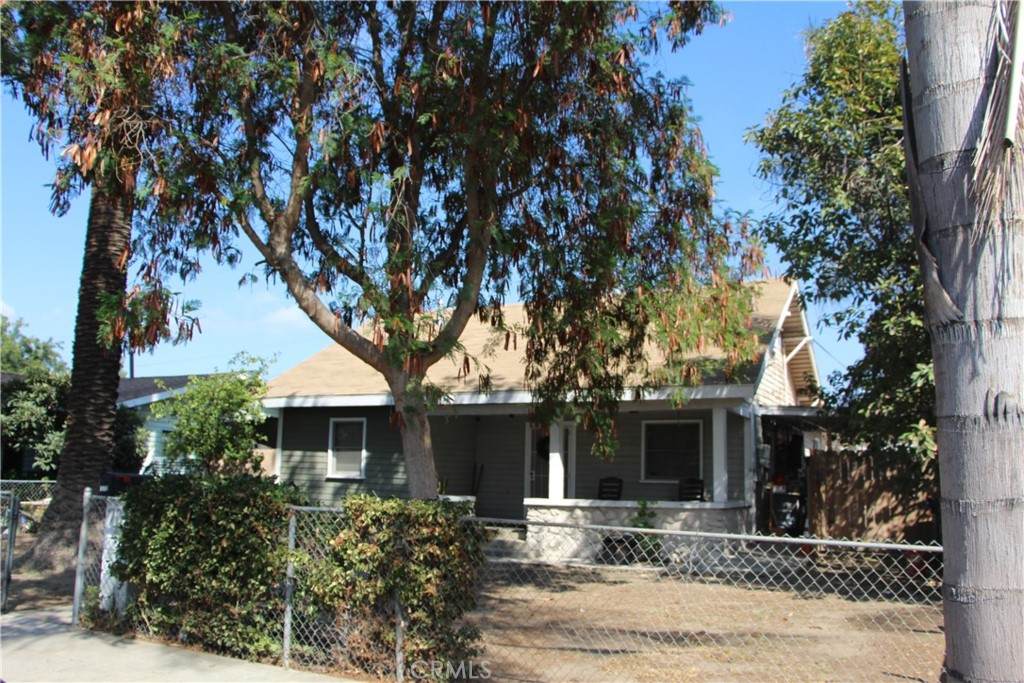 773 6th Street - Photo 1