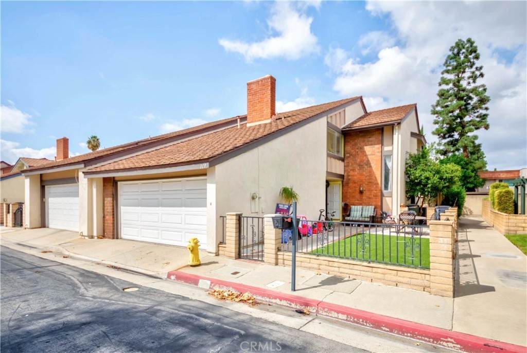 119 Los Padres Lane - Photo 1