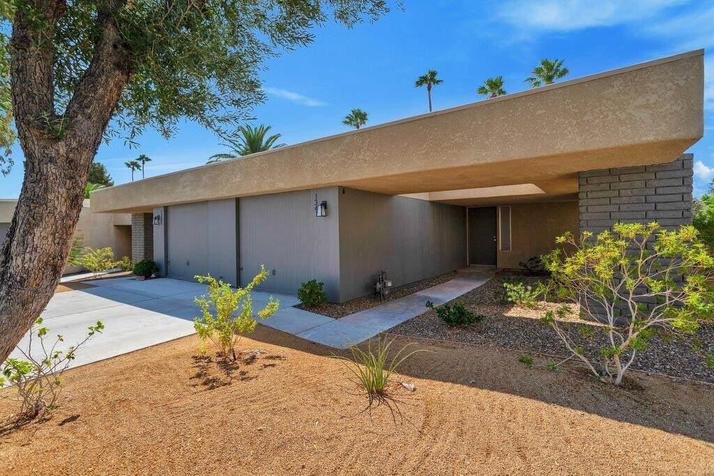1341 Sunflower Circle - Photo 1