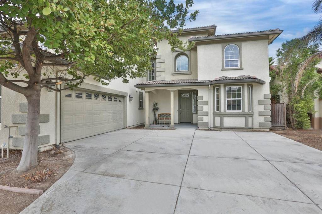 2477 Mountainside Drive - Photo 1