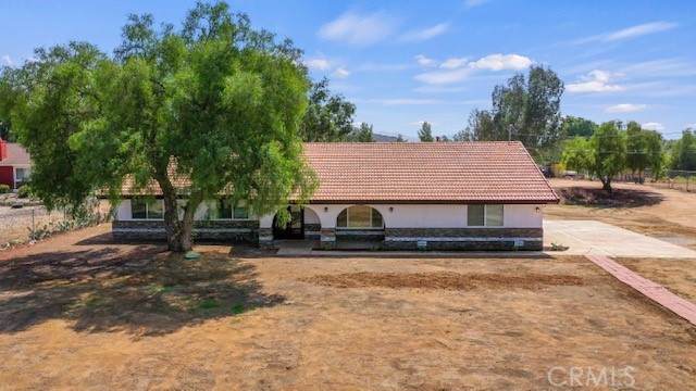 19657 Mariposa Avenue - Photo 1