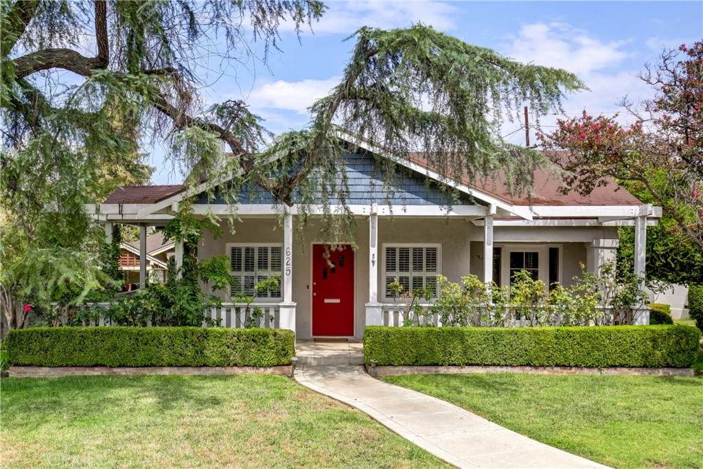 625 Cypress Circle - Photo 1