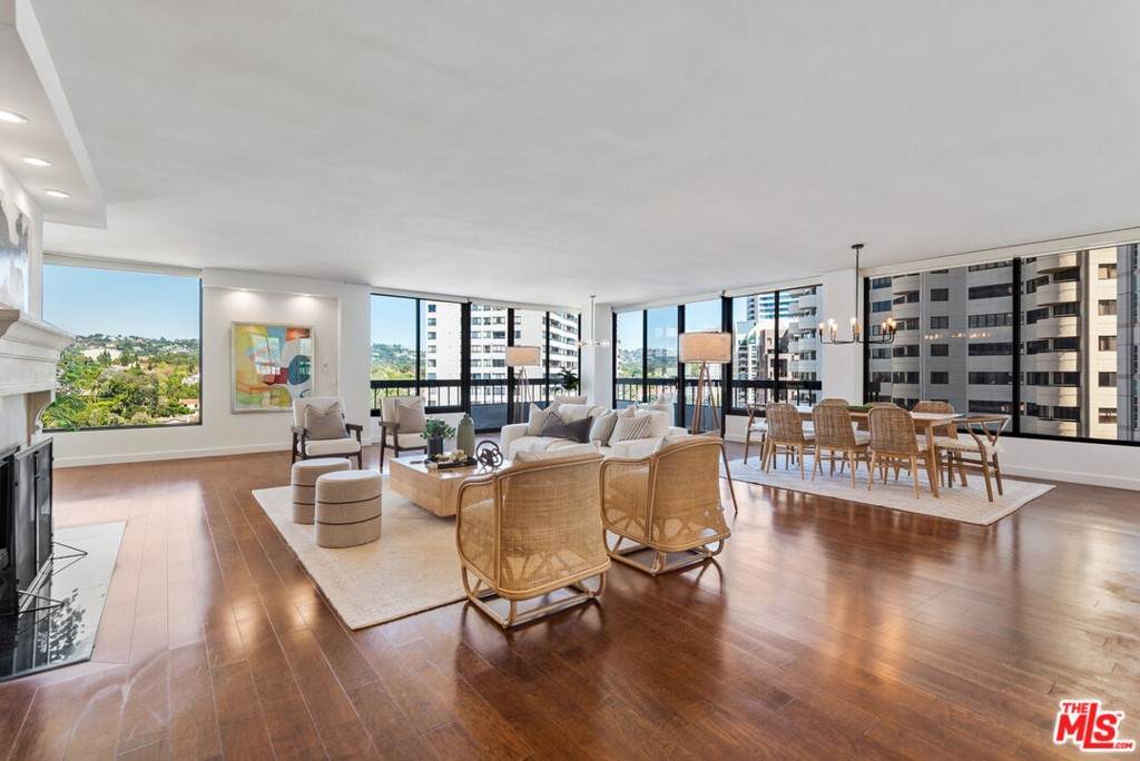 10590 Wilshire Boulevard - Photo 1