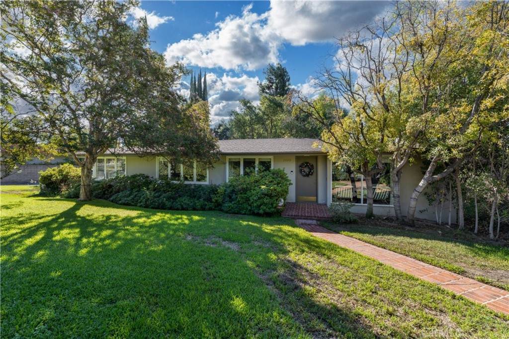 2620 Huntington Drive - Photo 1