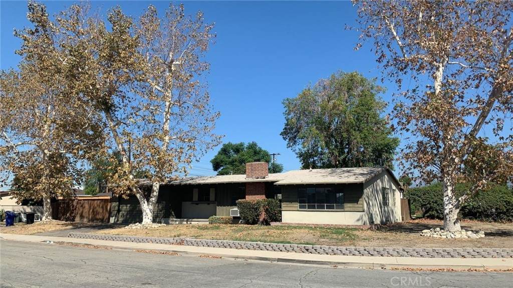 1109 Claremont Place - Photo 1