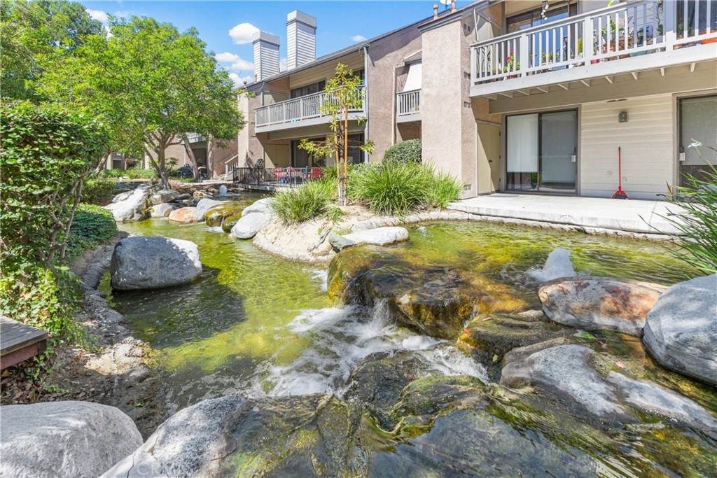 10621 Lakeside Dr S - Photo 1