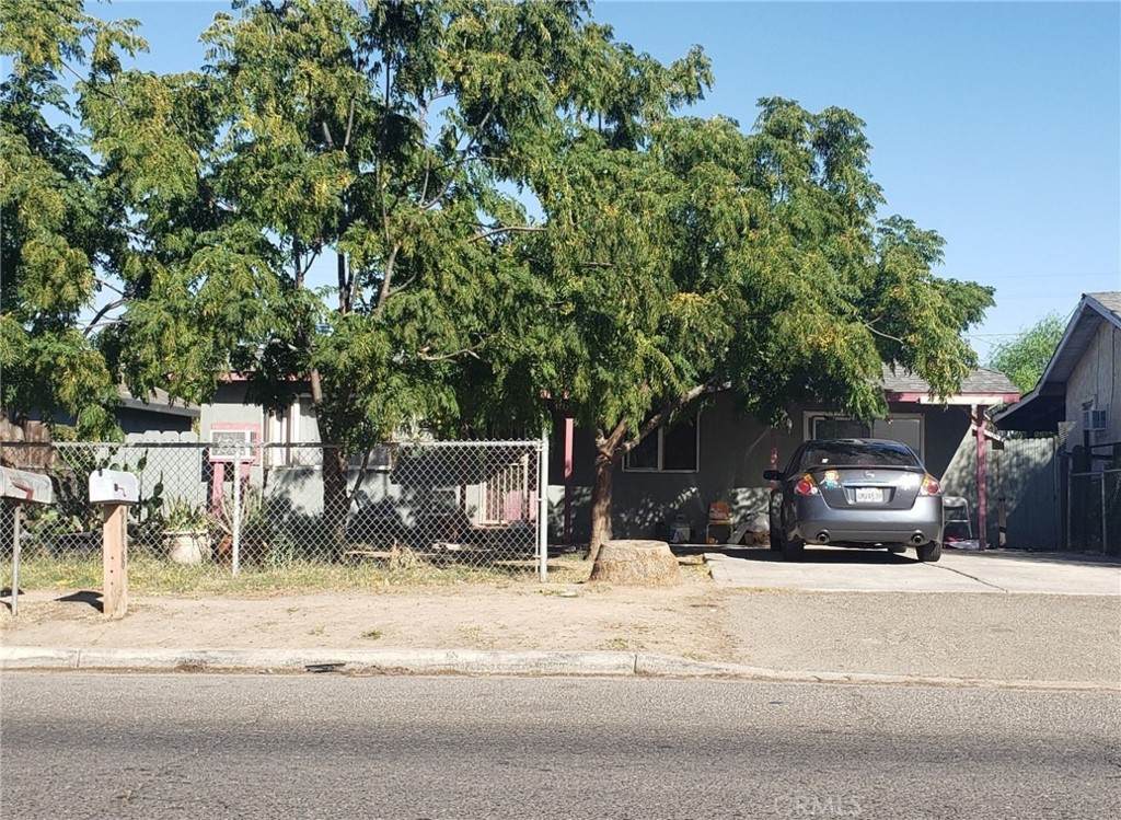 2638 Beachwood Drive - Photo 1