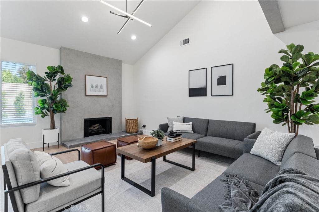 15942 Mccord Circle - Photo 1