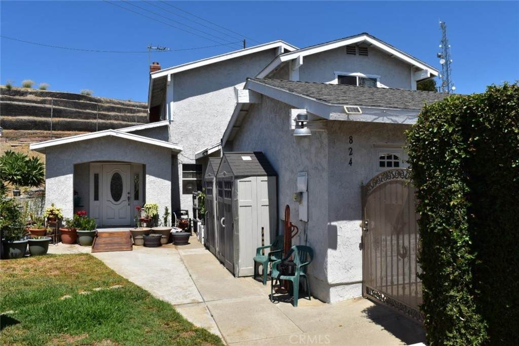 824 Ashiya Road - Photo 1