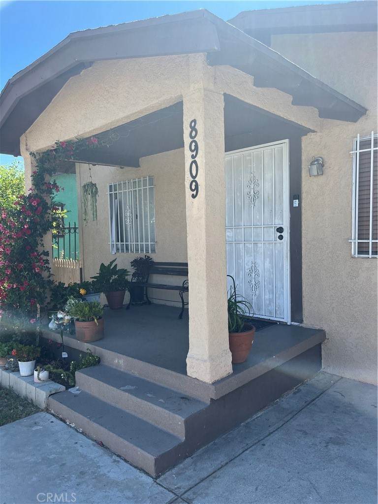 8909 Crocker - Photo 1