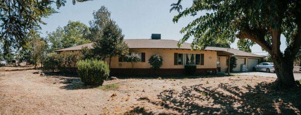 4640 Mesa Drive - Photo 1