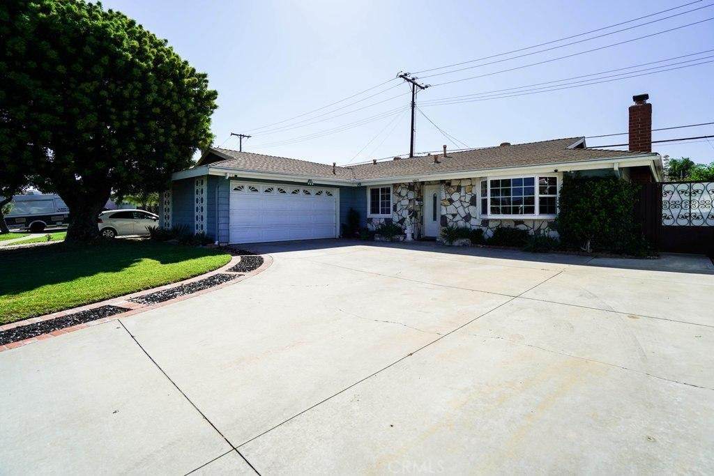 6942 Amy Avenue - Photo 1