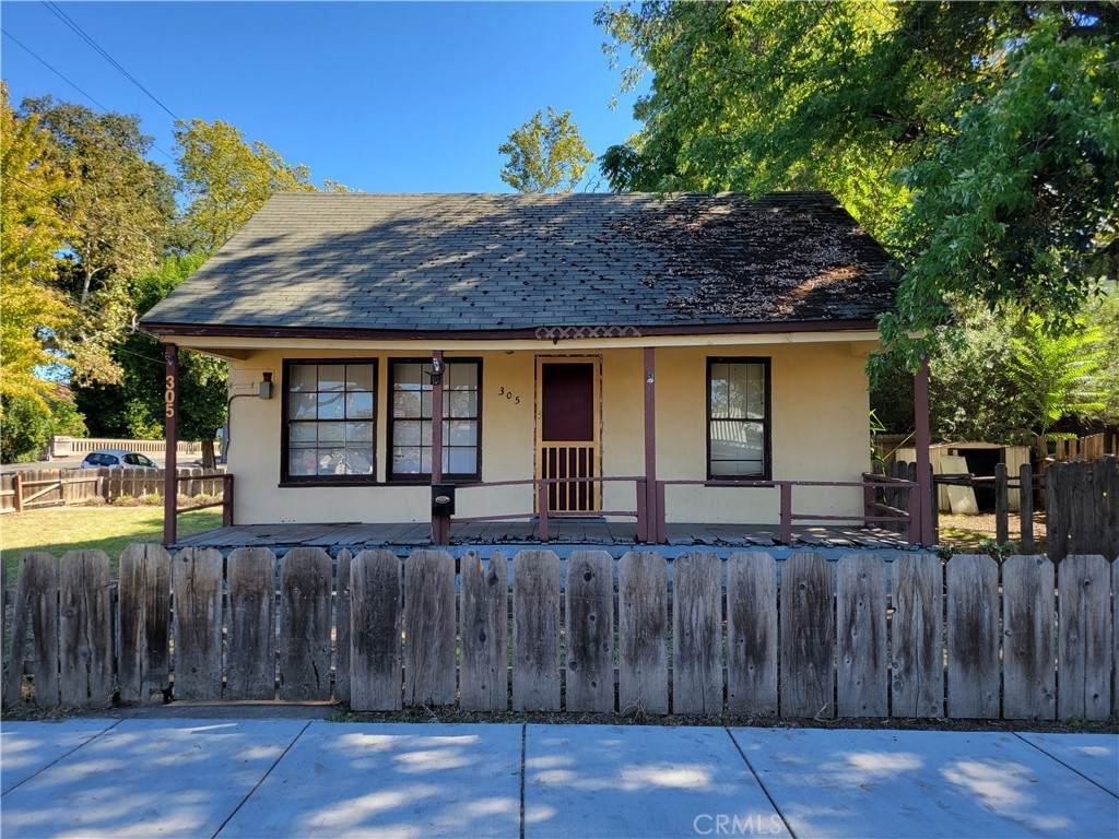 305 9th Street - Photo 1