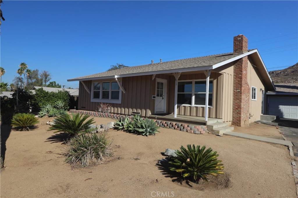 619 Massachusetts Avenue - Photo 1