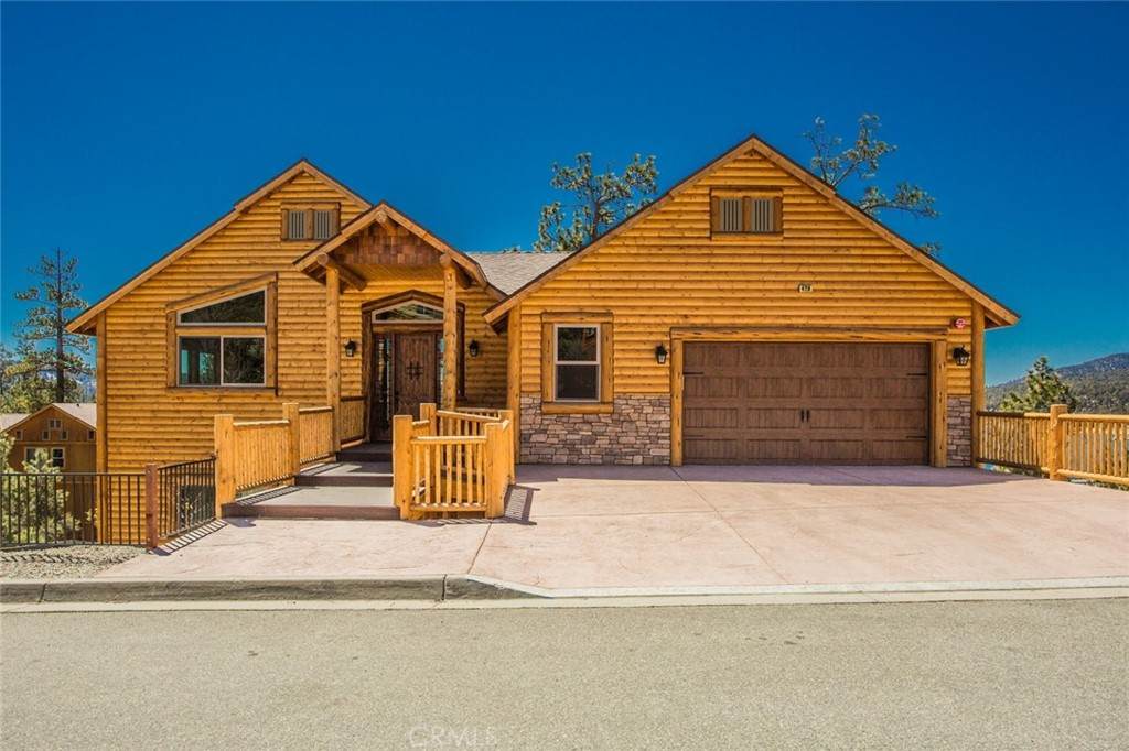 426 Eagle Lake Place - Photo 1