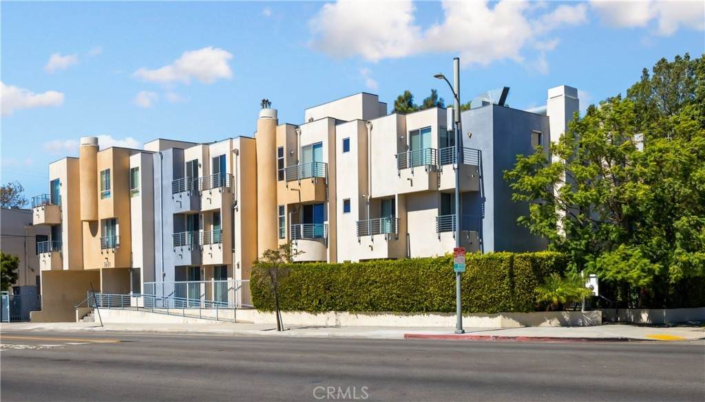 5601 Olympic Boulevard - Photo 1