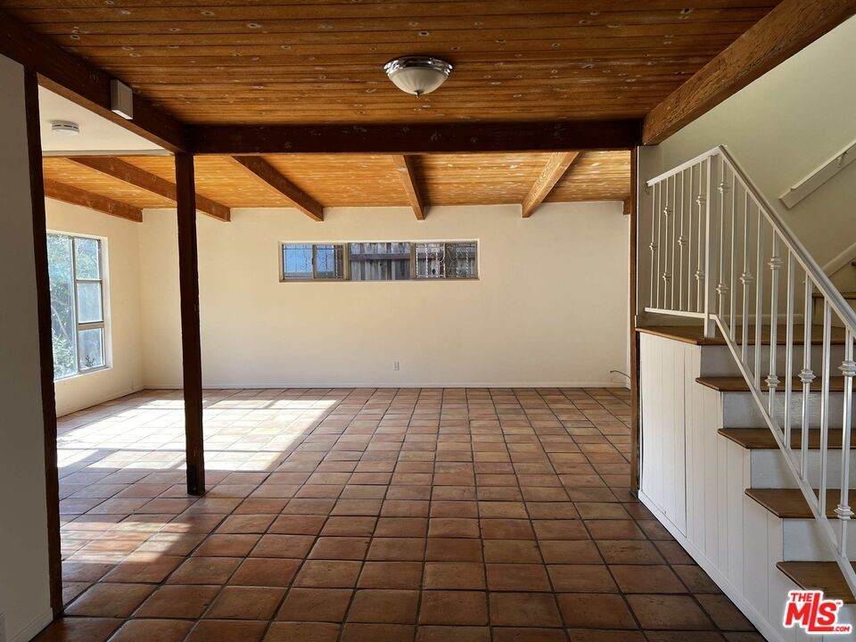 1735 Redcliff Street - Photo 1