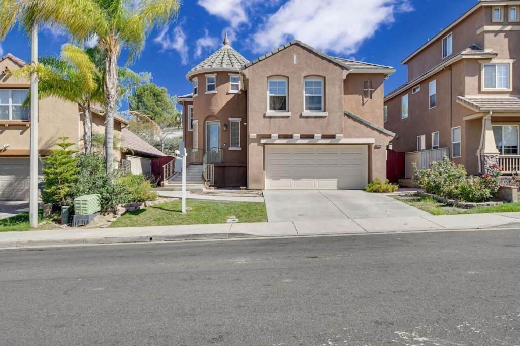 44448 Kingston Drive - Photo 1