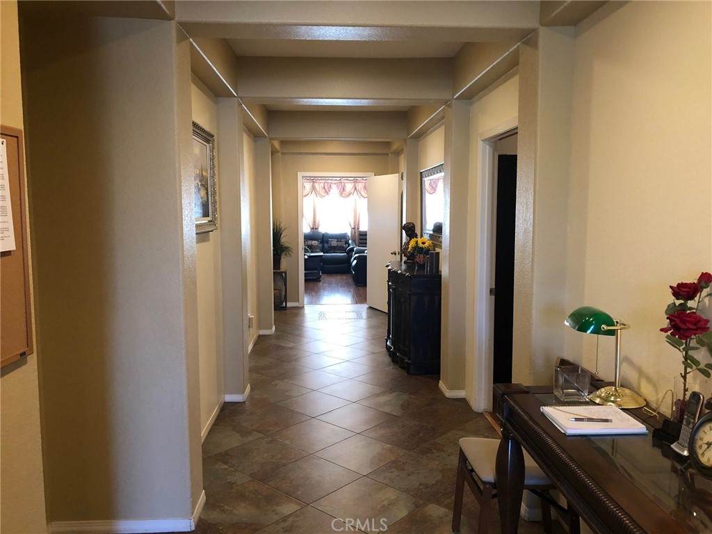 1022 Saw Tooth Lane - Photo 1