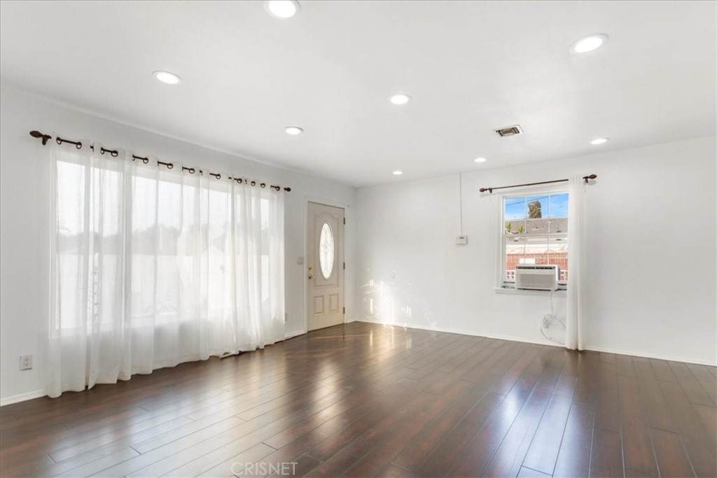 520 Magnolia Avenue - Photo 1