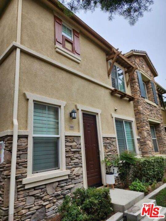 30505 Canyon Hills Road - Photo 1