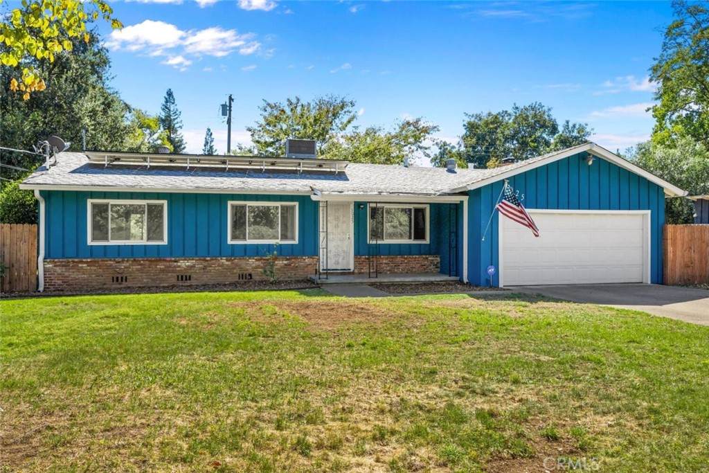 1025 Lindo Avenue - Photo 1