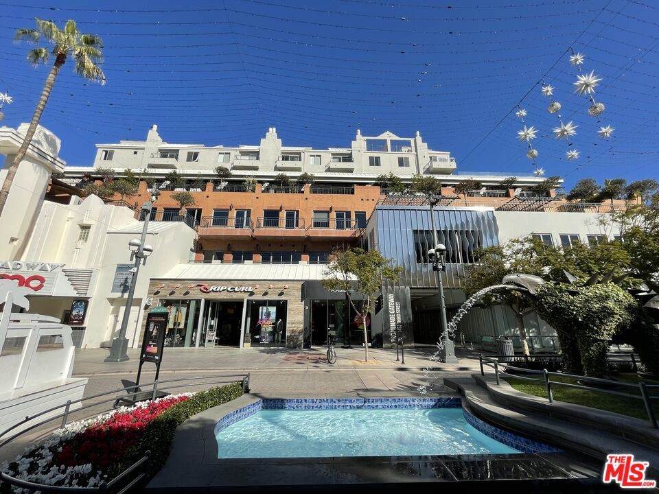 1453 3rd Street Promenade - Photo 1