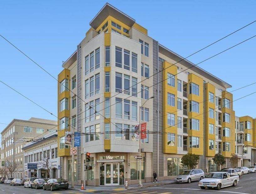 2655 Bush Street - Photo 1