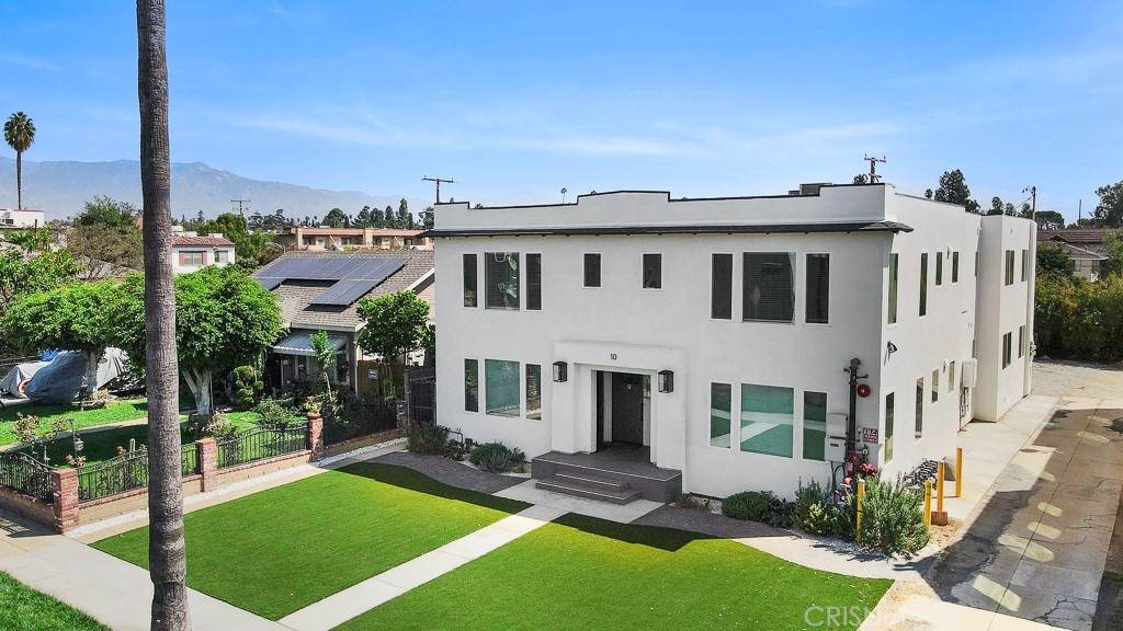 10 Primrose Avenue - Photo 1