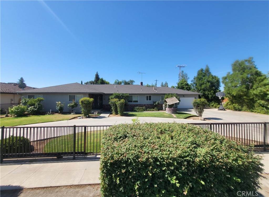 1785 Sierra Avenue - Photo 1